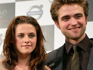 Robert Pattinson exigiu que Kristen Stewart pedisse desculpas publicamente