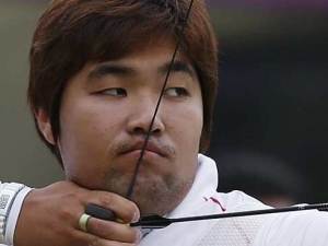 Tiro com Arco - Quase cego, coreano bate recorde mundial