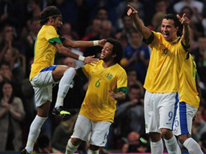 Brasil cai para 13° no ranking da Fifa