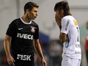 Corinthians x Santos se enfrentam