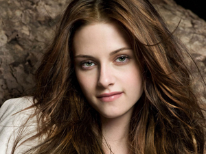 Kristen Stewart deve ficar longe da estreia do novo filme Robert Pattinson
