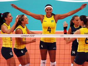 Olimpiadas 2012 - Brasil vence China no vôlei feminino e respira nos Jogos