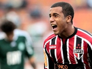 São Paulo x Botafogo: Lucas diz que empolgação por vitória do tricolor em clássico pode atrapalhar próximo jogo