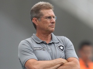 Botafogo x Internacional: time carioca quer vitória para entrar no G4