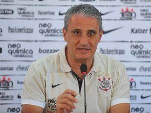 Corinthians e Figueirense: timão perde em Florianópolis por 1 a 0