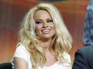 Pamela Anderson vai ser jurada do Miss Bumbum 