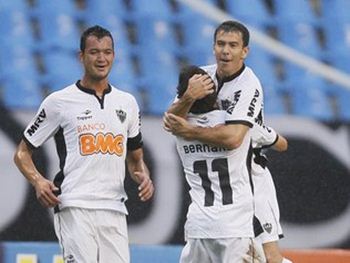 Atlético-MG vence Botafogo de virada e ainda pode ficar com vice