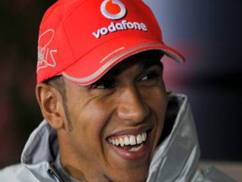Hamilton vence GP dos EUA e decisão do título será em Interlagos