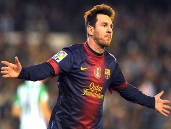 Messi supera lenda alemã e se torna recordista de gols marcado em um ano