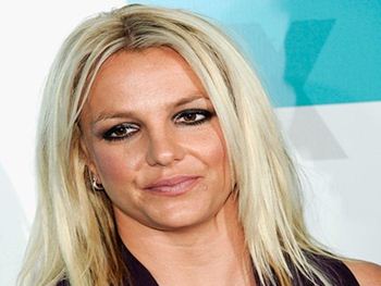 Britney Spears deixa de ser jurada do reality The X Factor