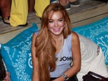 Lindsay Lohan ameaça desistir da reabilitação