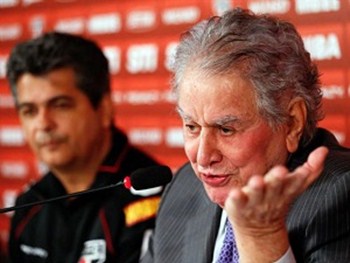 Juvenal Juvêncio sofre pressão da diretoria para demitir técnico Ney Franco