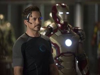 Robert Downey Jr. fecha contrato para Vingadores 2 e 3
