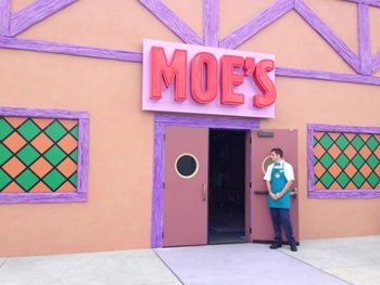 Bar do Moe, dos Simpsons, vira realidade