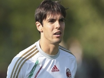 Imprensa especula saída de Kaká do Milan no mês de janeiro