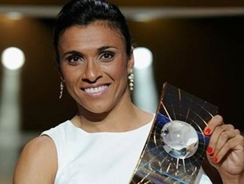 Fifa indica dez postulantes ao prêmio da Bola de Ouro do Futebol Feminino