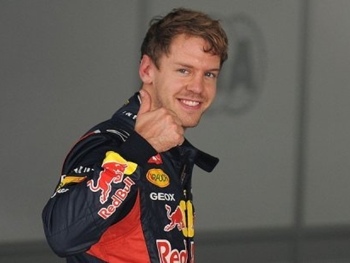 Vettel faz pole position e se aproxima do tetracampeonato mundial de Fórmula 1