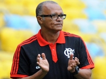 Dirigente do Flamengo garante permanência de Jayme de Almeida para a Libertadores