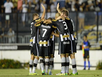 Alvinegro começa duelo por fase de grupos da Libertadores 2014