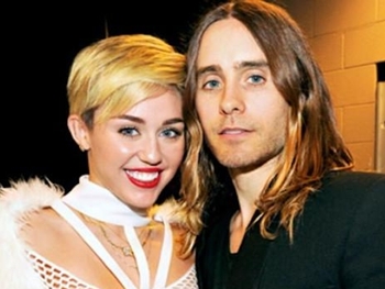 Miley Cyrus está saindo com Jared Leto