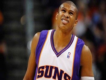 Leandrinho joga, mas Suns perdem para os Bulls