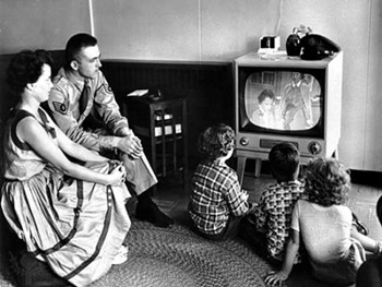 Assistir TV em família está cada vez menos frequente