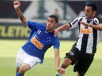  Atlético-MG 0 x 0 Cruzeiro: Rivais não saem do zero e Raposa terá vantagem em decisão do Mineiro 2014
