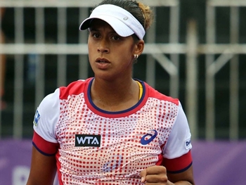 Tênis: Teliana Pereira vence e avança à segunda rodada em Roland Garros
