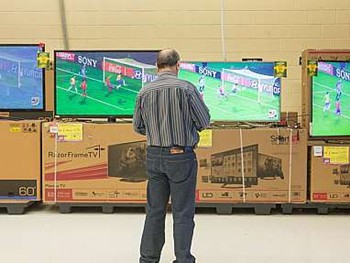 Segundo IBGE aproximação da Copa do Mundo alavancou produção de televisores e bebidas